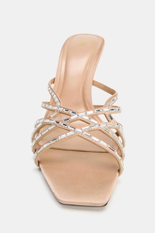 Босоножки с блестящими ремешками- Заказать в России