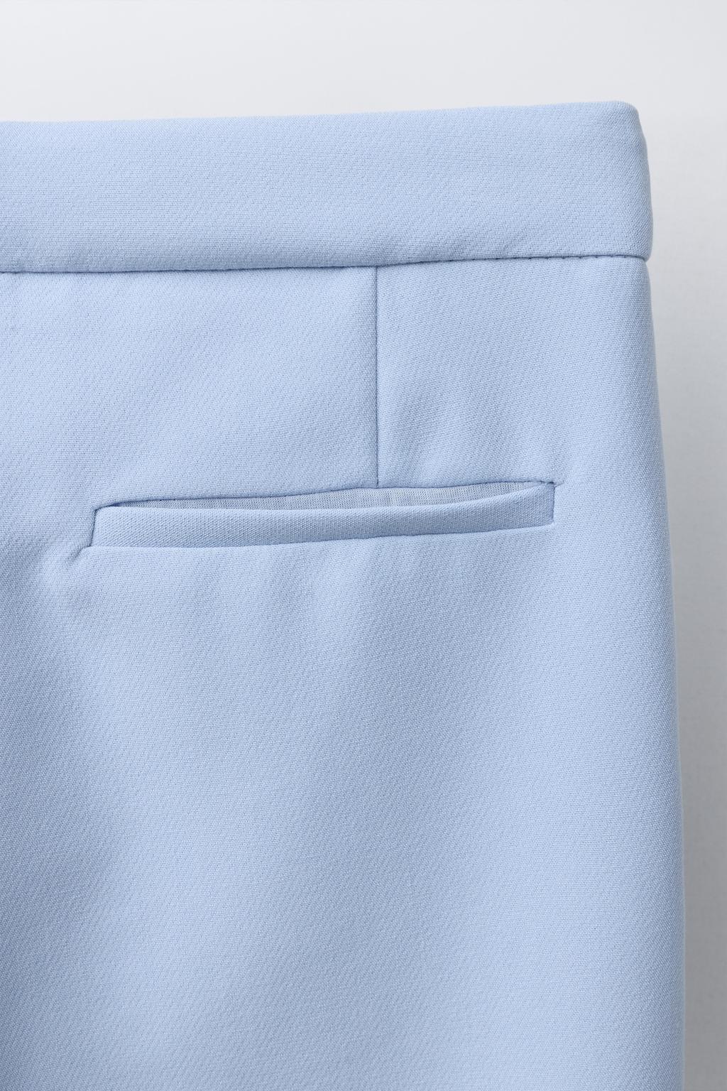 КОСТЮМНЫЕ БРЮКИ С ДЕКОРАТИВНОЙ ПУГОВИЦЕЙ