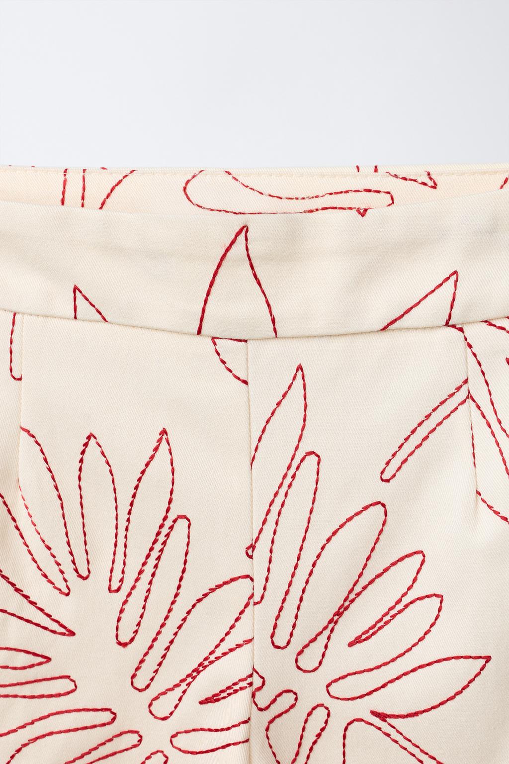 БРЮКИ WIDE LEG С КОНТРАСТНОЙ ВЫШИВКОЙ В ВИДЕ ЛИСТЬЕВ