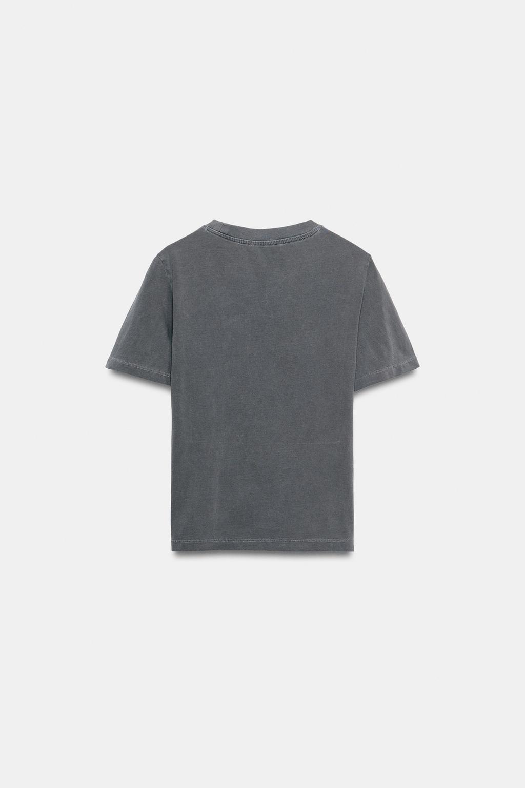 ФУТБОЛКА С ТЕКСТОВЫМ ПРИНТОМ И ЭФФЕКТОМ ПОТЕРТОСТИ