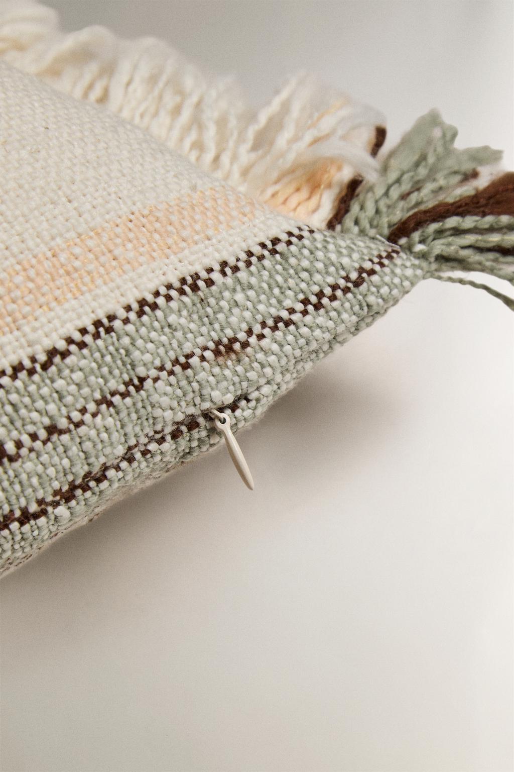 Покрывало с бахромой