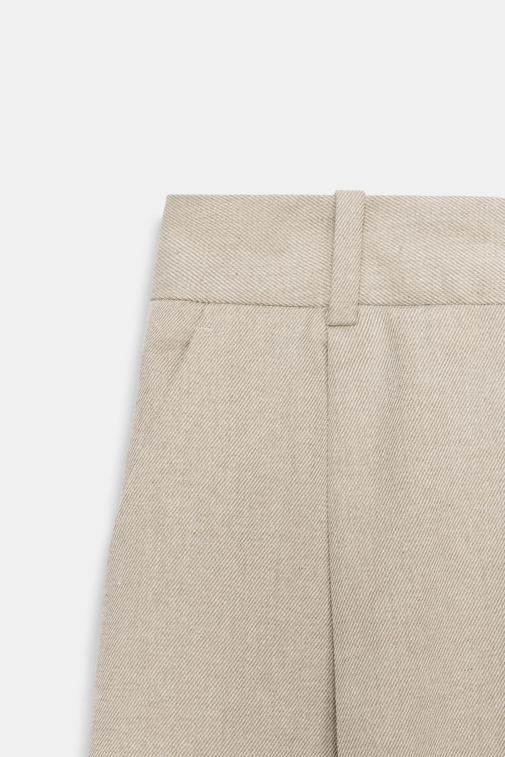 БРЮКИ ПРЯМОГО КРОЯ С ЗАЩИПАМИ