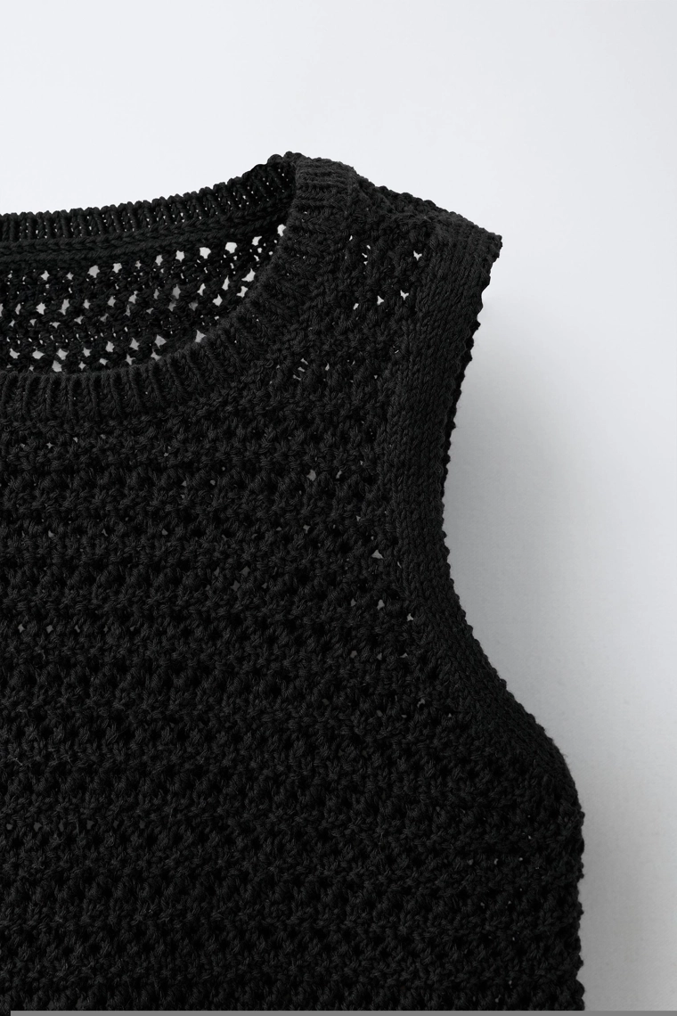 Топ с бахромой из вязаного полотна