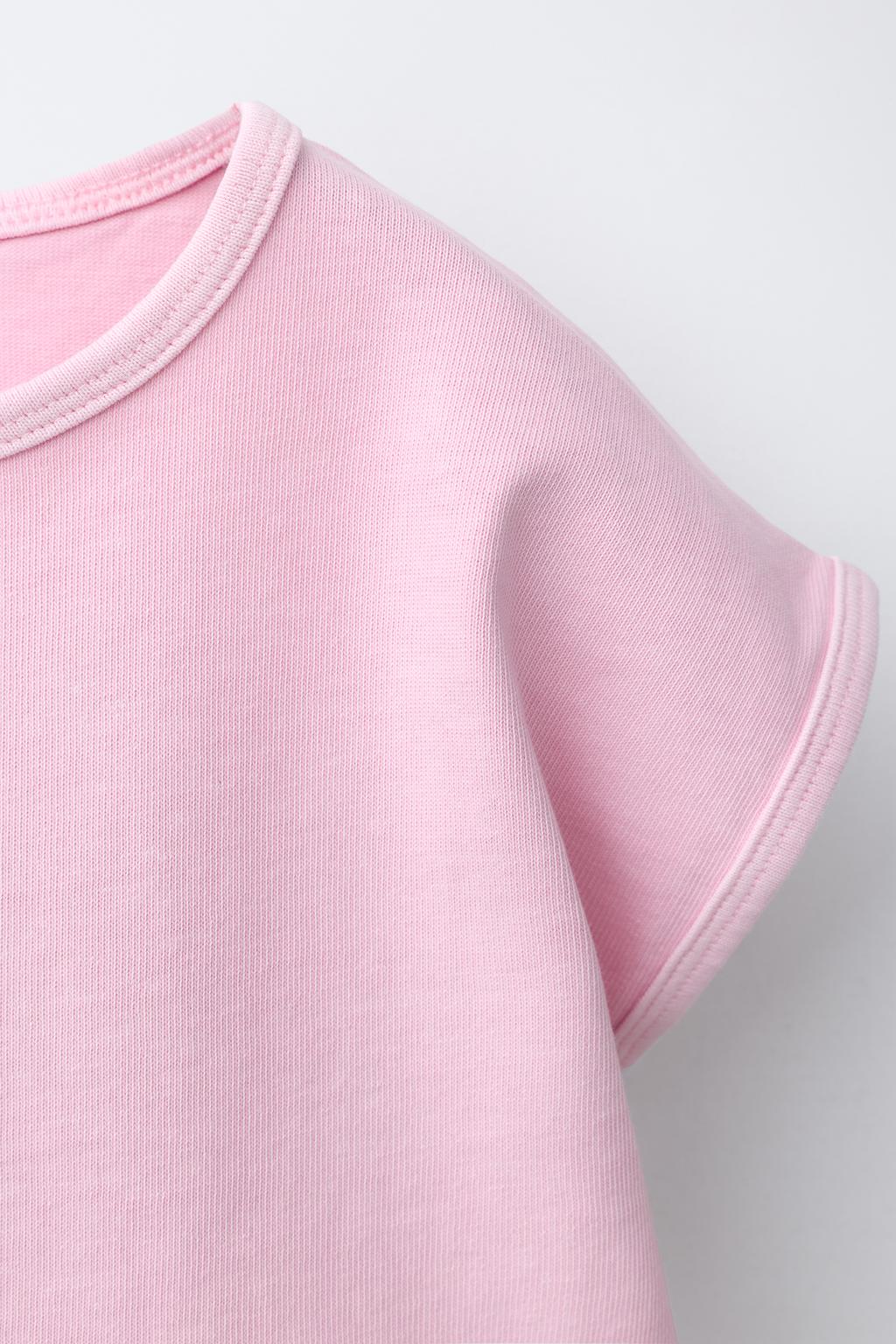 КОМПЛЕКТ ИЗ ФУТБОЛКИ И ШОРТОВ-БЕРМУДОВ