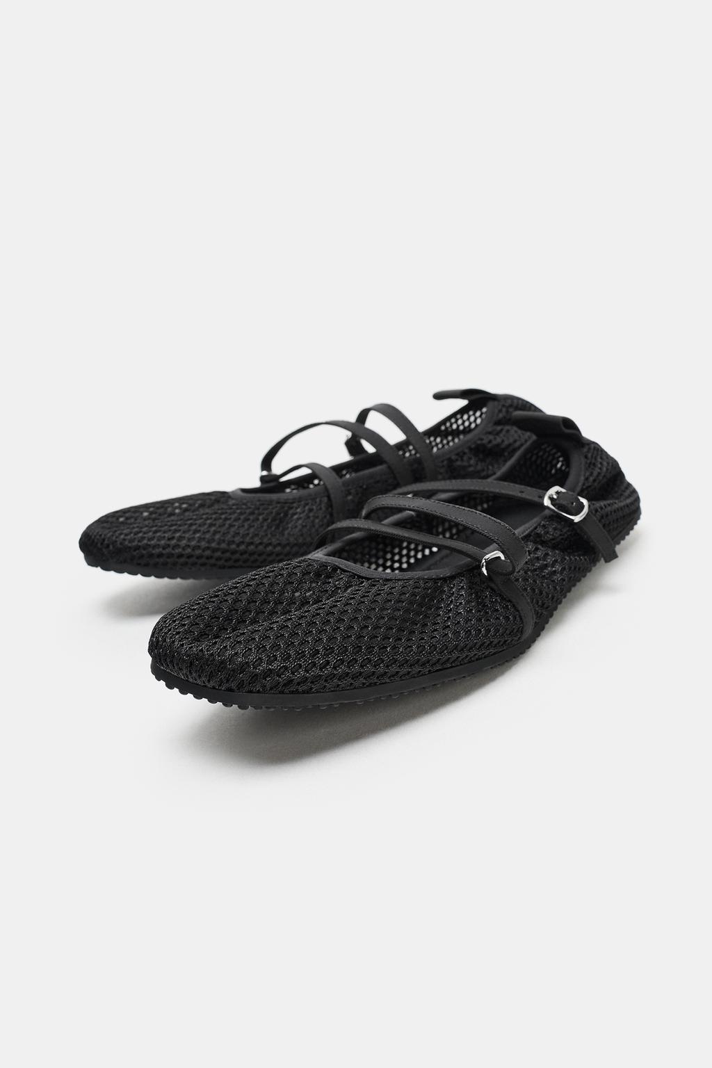 БАЛЕТКИ С ПЕРФОРАЦИЕЙ И РЕМЕШКАМИ