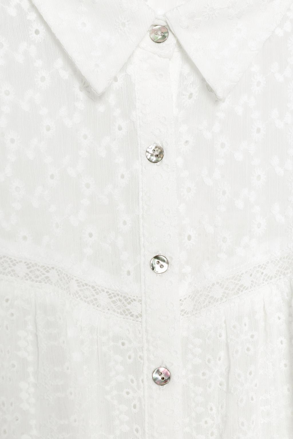 КОРОТКАЯ БЛУЗА С АЖУРНОЙ ВЫШИВКОЙ