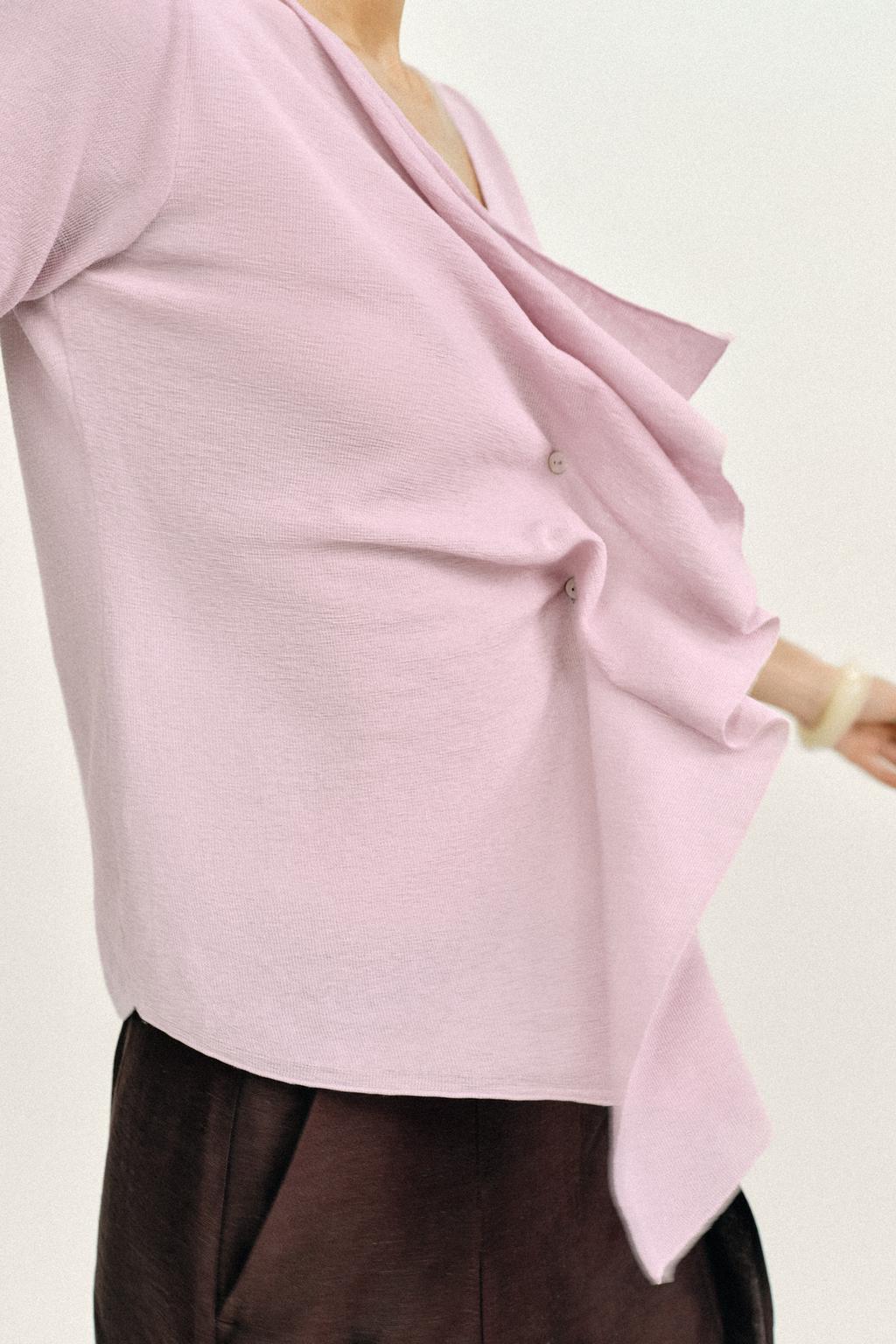 ТРИКОТАЖНЫЙ ТОП С ВОЛАНАМИ