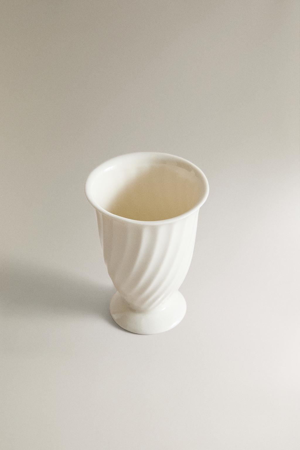 Держатель для зубных щеток из керамики с рельефом