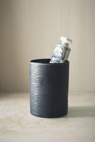 Черный керамический держатель для зубных щеток- Заказать в России