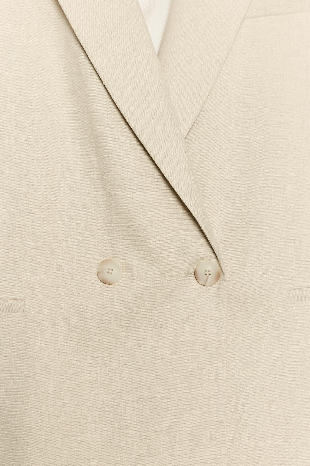 ДВУБОРТНЫЙ БЛЕЙЗЕР ИЗ СМЕСОВОГО ЛЬНА С КОРОТКИМИ РУКАВАМИ