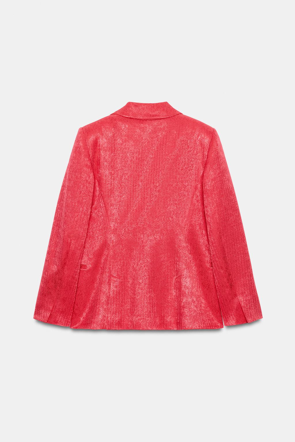 ЖАККАРДОВЫЙ БЛЕЙЗЕР С ПОДПЛЕЧНИКАМИ