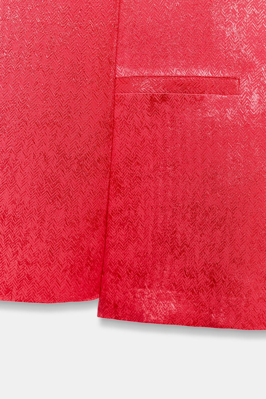 ЖАККАРДОВЫЙ БЛЕЙЗЕР С ПОДПЛЕЧНИКАМИ