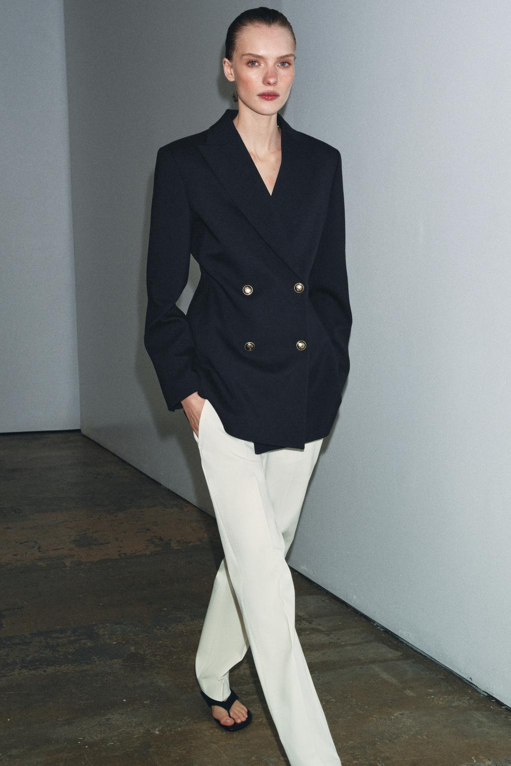 ПРИТАЛЕННЫЙ БЛЕЙЗЕР С ПУГОВИЦАМИ — ZW COLLECTION