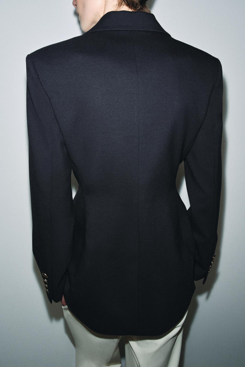 ПРИТАЛЕННЫЙ БЛЕЙЗЕР С ПУГОВИЦАМИ — ZW COLLECTION