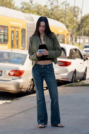 Струящийся блейзер с отстрочкой- Заказать в России