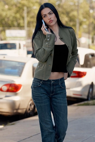 Струящийся блейзер с отстрочкой- Заказать в России