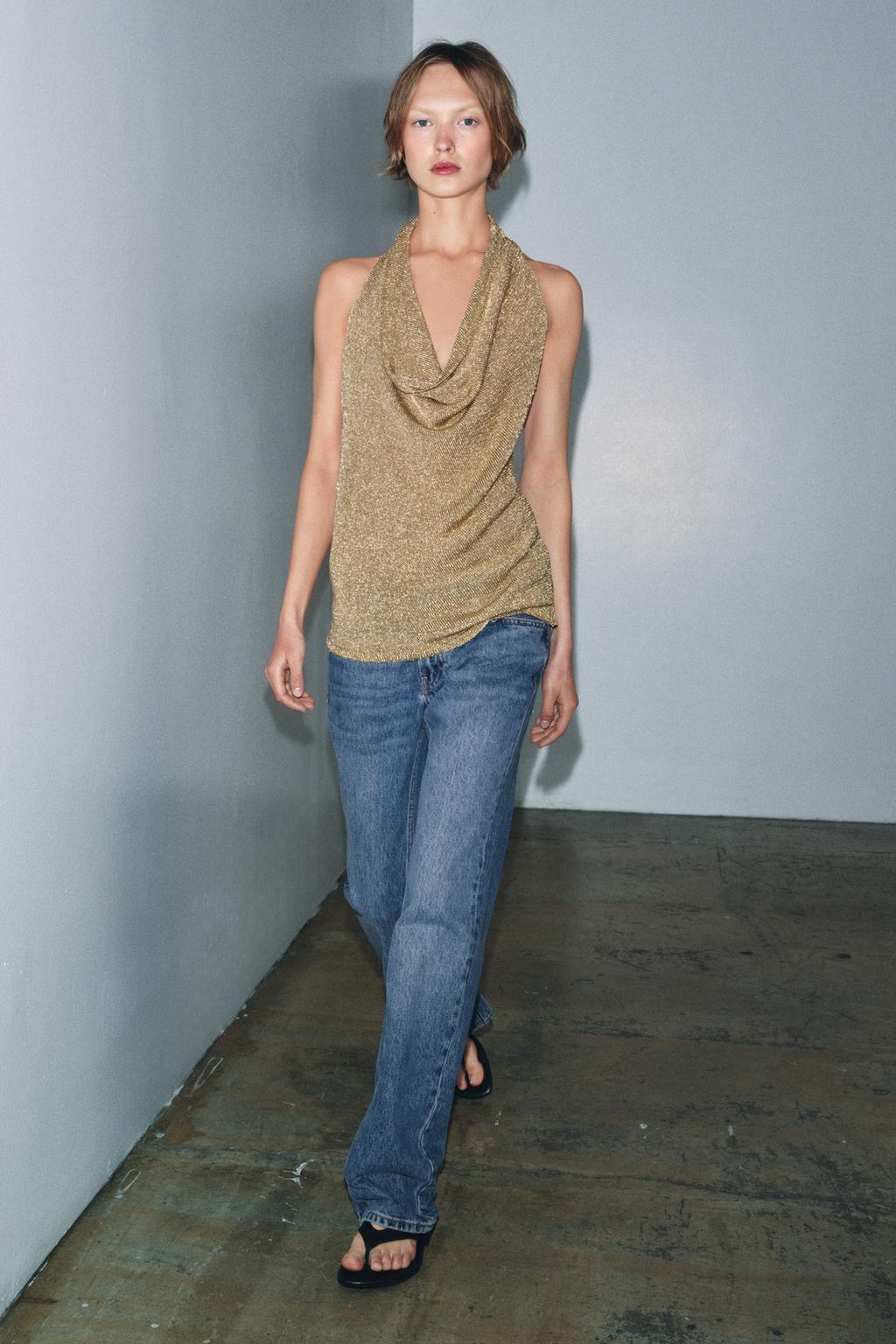 ТРИКОТАЖНЫЙ ТОП ХАЛТЕР С БЛЕСТЯЩЕЙ НИТЬЮ