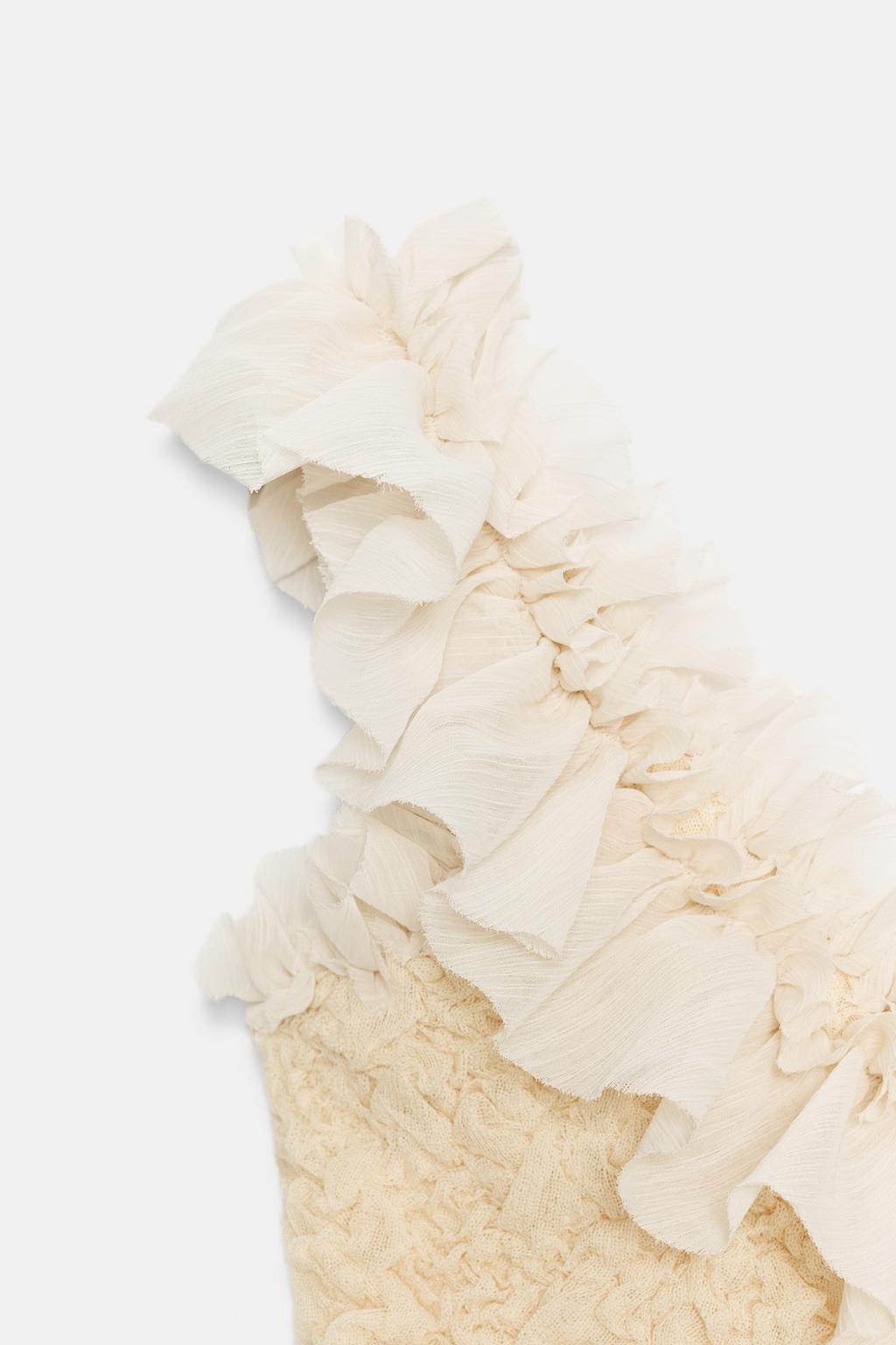 РОМАНТИЧЕСКИЙ ТРИКОТАЖНЫЙ ТОП КОМБИНИРОВАННОГО КРОЯ