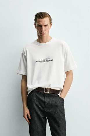 Футболка свободного кроя с комбинированной вышивкой- Заказать в России