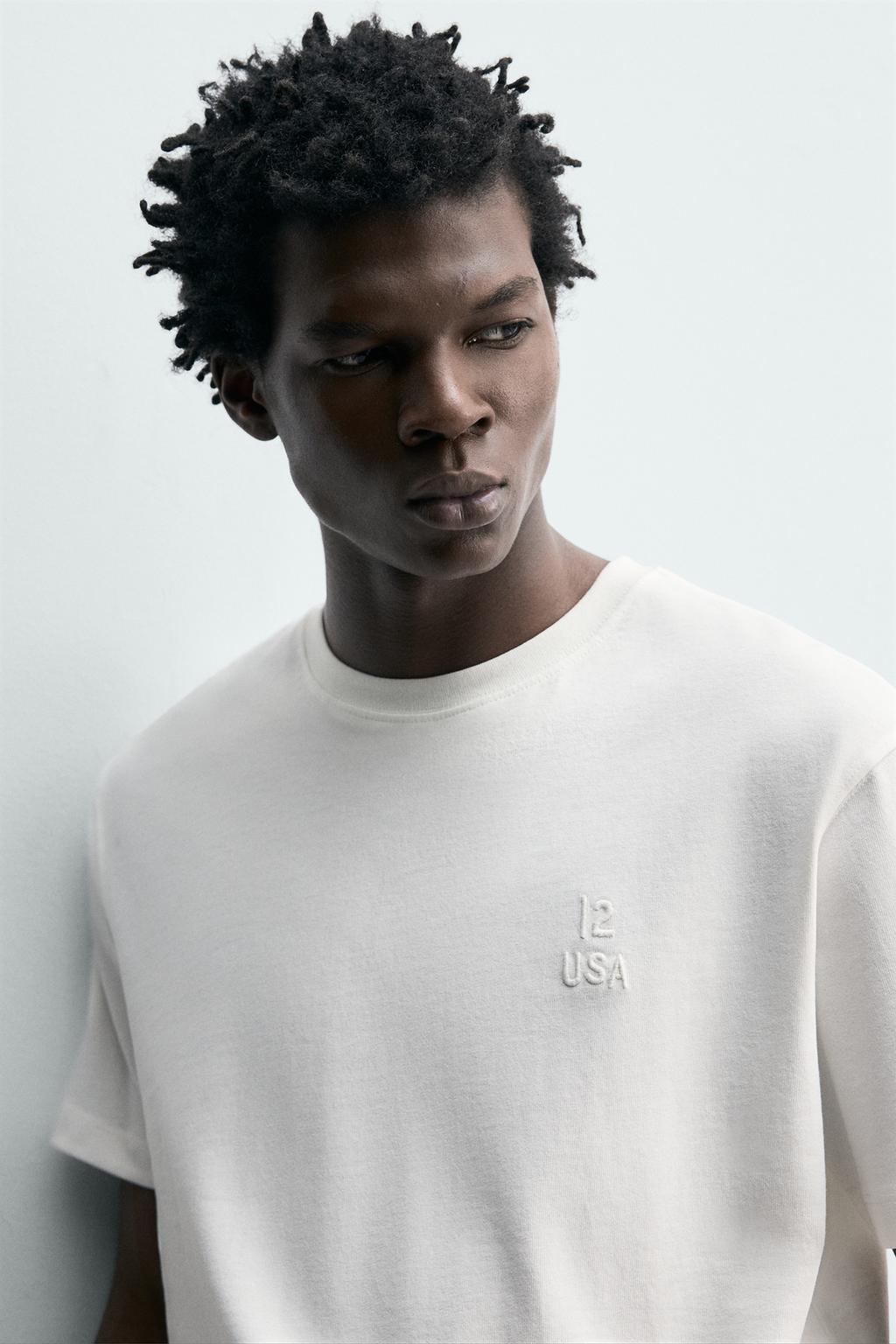 ФУТБОЛКА С КОМБИНИРОВАННОЙ ВЫШИВКОЙ