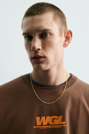 Футболка с контрастным принтом- Заказать в России