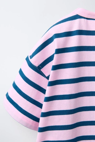 Футболка в полоску с вышитым сердцем