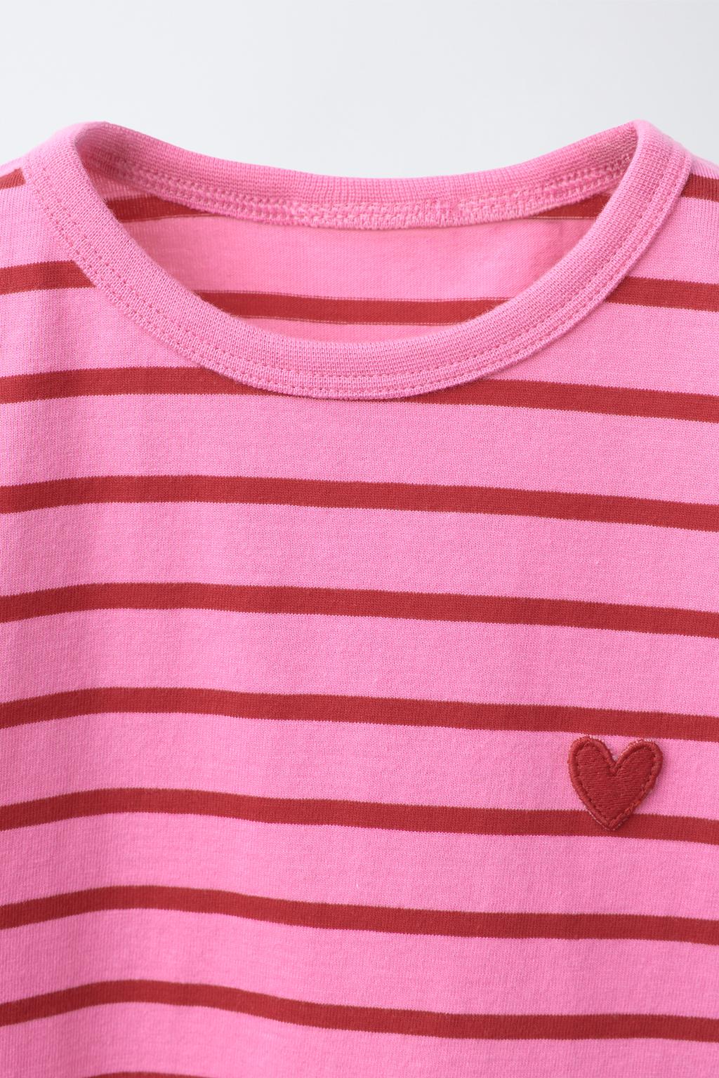 ФУТБОЛКА В ПОЛОСКУ С ВЫШИТЫМ СЕРДЦЕМ