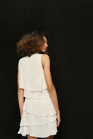 Короткое платье с воланами- Заказать в России