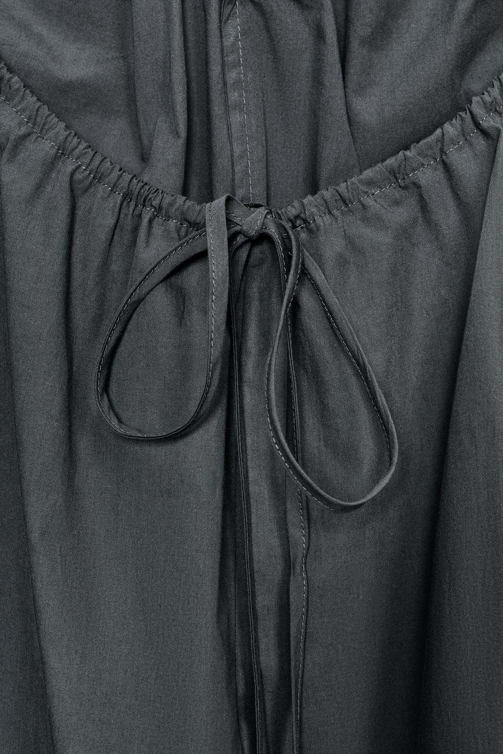 МИНИ-ПЛАТЬЕ ХАЛТЕР СО СБОРКАМИ