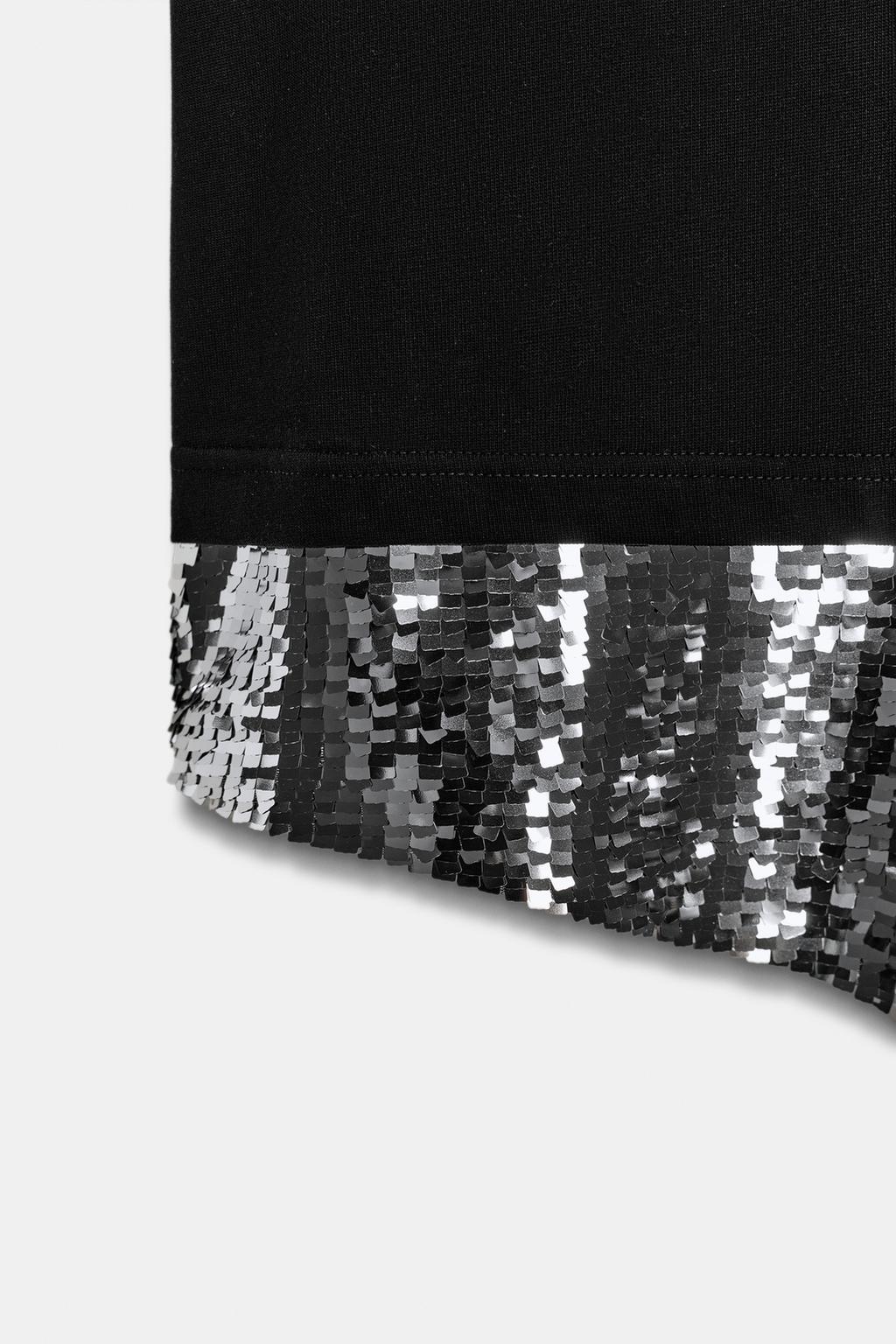 АСИММЕТРИЧНАЯ ФУТБОЛКА С ПАЙЕТКАМИ