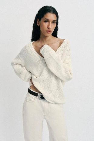 Джемпер с V-образным вырезом- Заказать в России