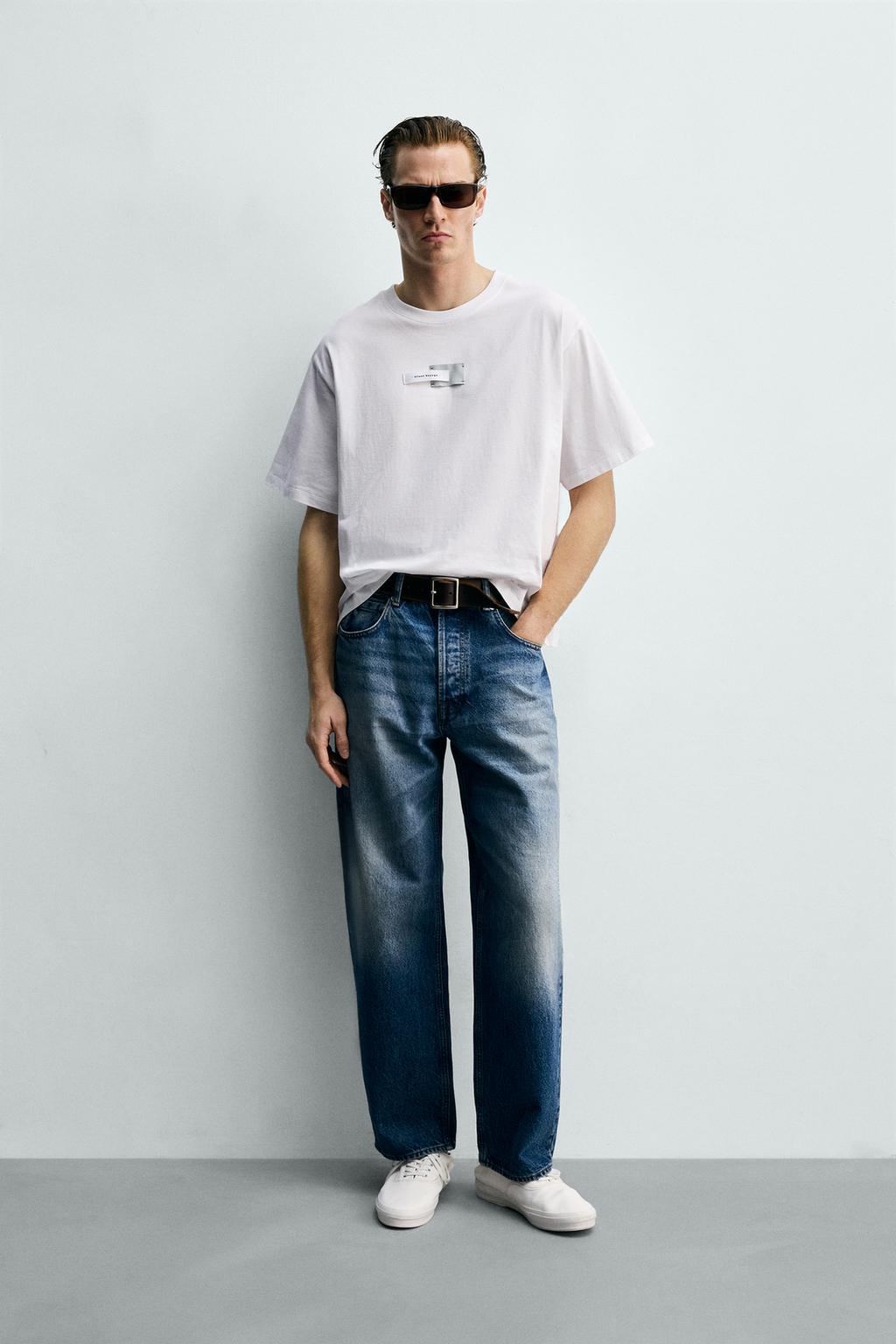 ФУТБОЛКА BOXY FIT С НАШИВКАМИ