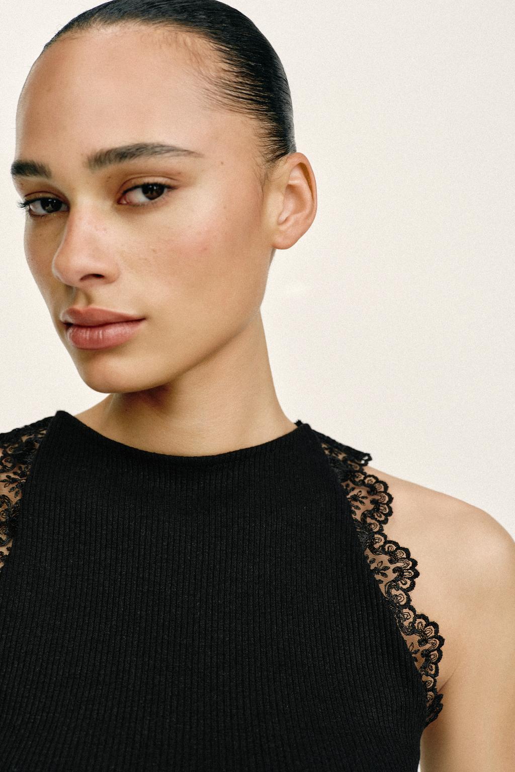 КРУЖЕВНОЙ ТОП В РУБЧИК