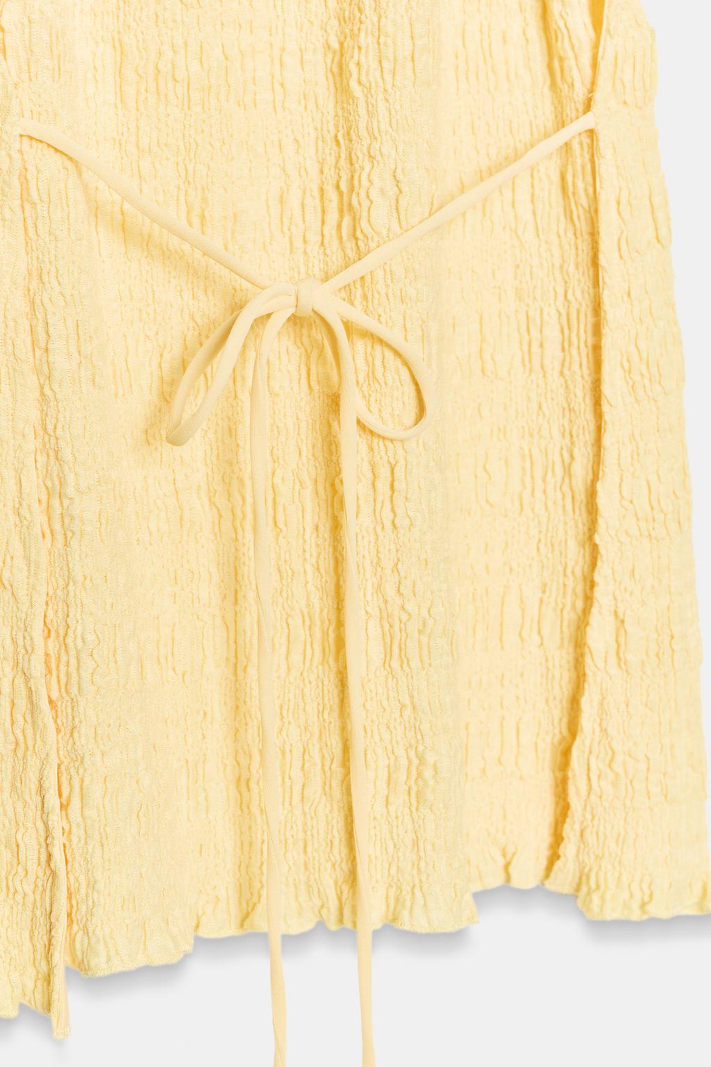 ТОП С ГОРЛОВИНОЙ ХАЛТЕР И ТЕКСТУРОЙ