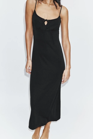 Платье миди свободного кроя на бретелях- Заказать в России