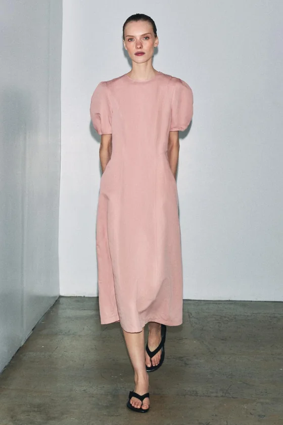 ПЛАТЬЕ МИДИ ИЗ ЛЬНА — коллекция Zara «ZW»