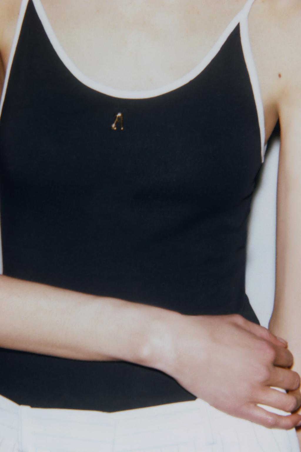 БОДИ НА БРЕТЕЛЯХ ZA