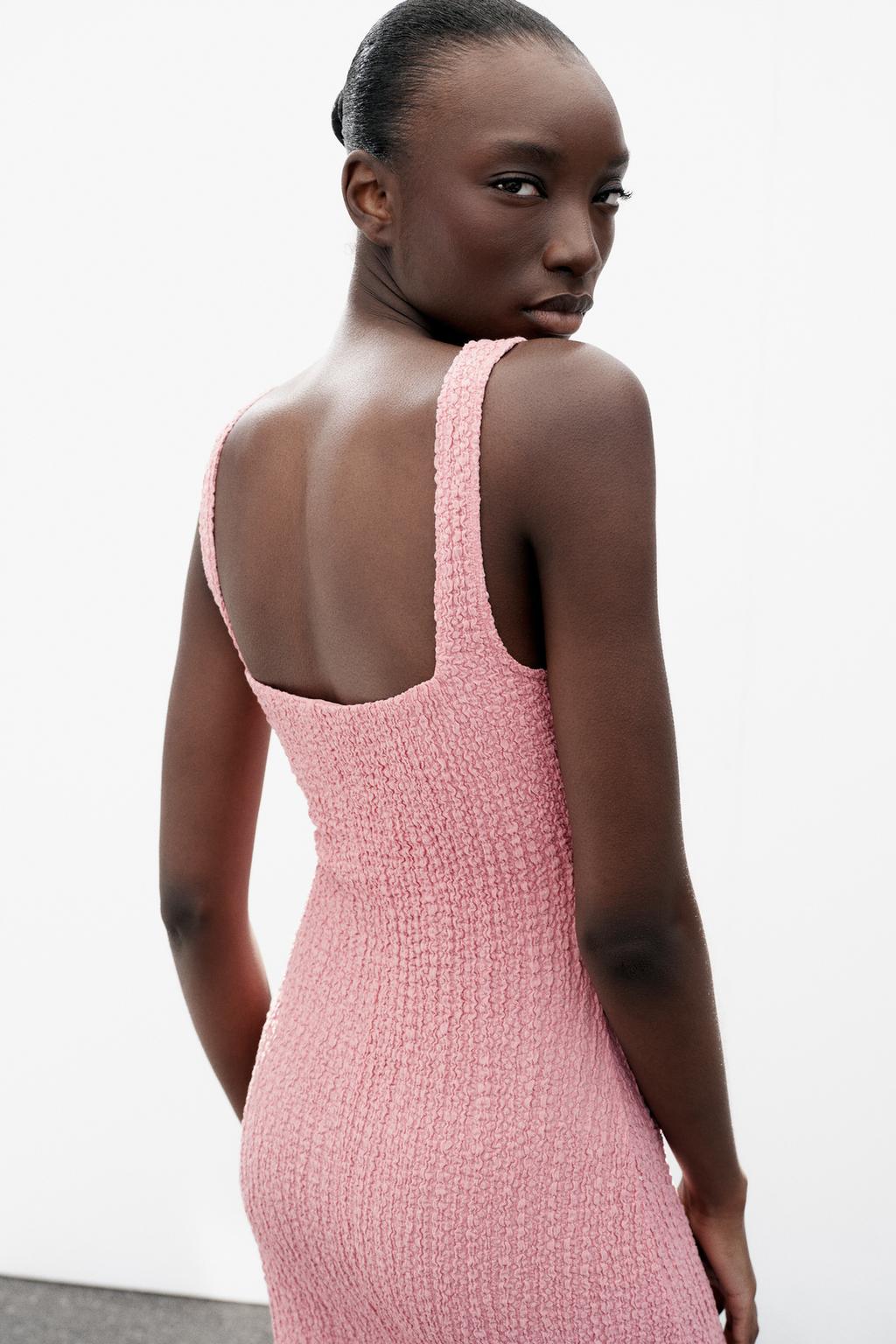 ПЛАТЬЕ МИДИ ИЗ РЕЛЬЕФНОЙ ТКАНИ