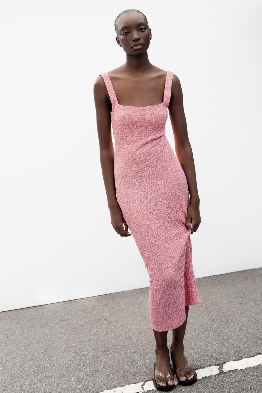 ПЛАТЬЕ МИДИ ИЗ РЕЛЬЕФНОЙ ТКАНИ