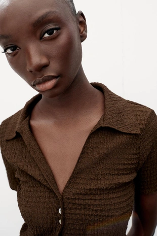 Укороченный жакет из рельефной ткани