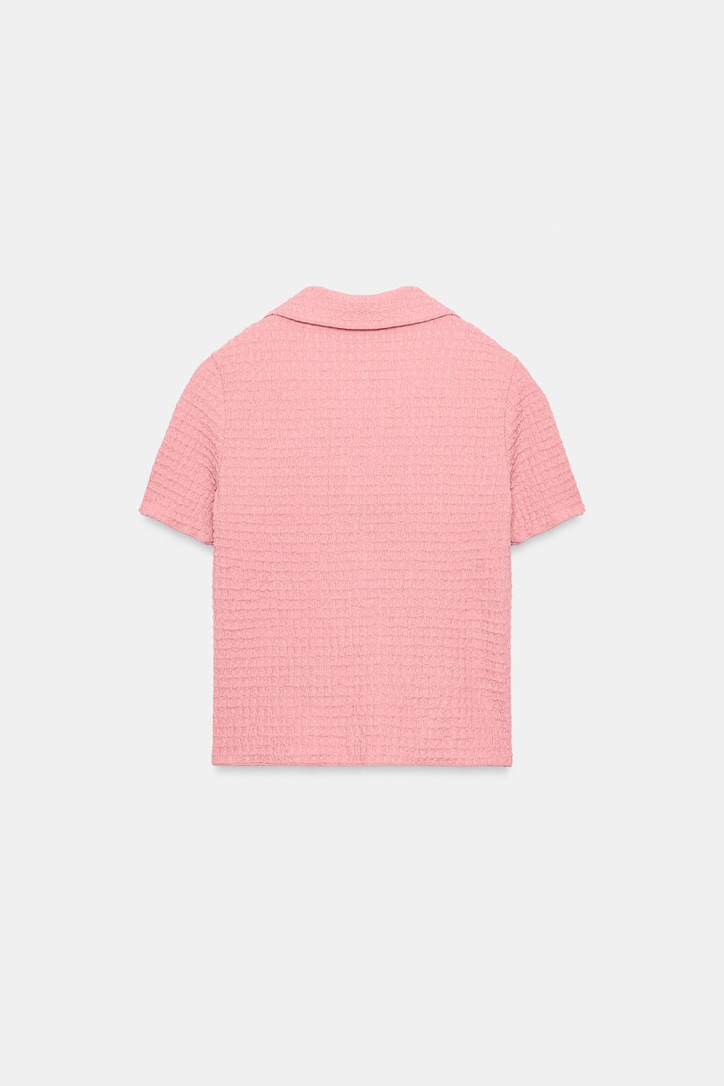 УКОРОЧЕННЫЙ ЖАКЕТ ИЗ РЕЛЬЕФНОЙ ТКАНИ