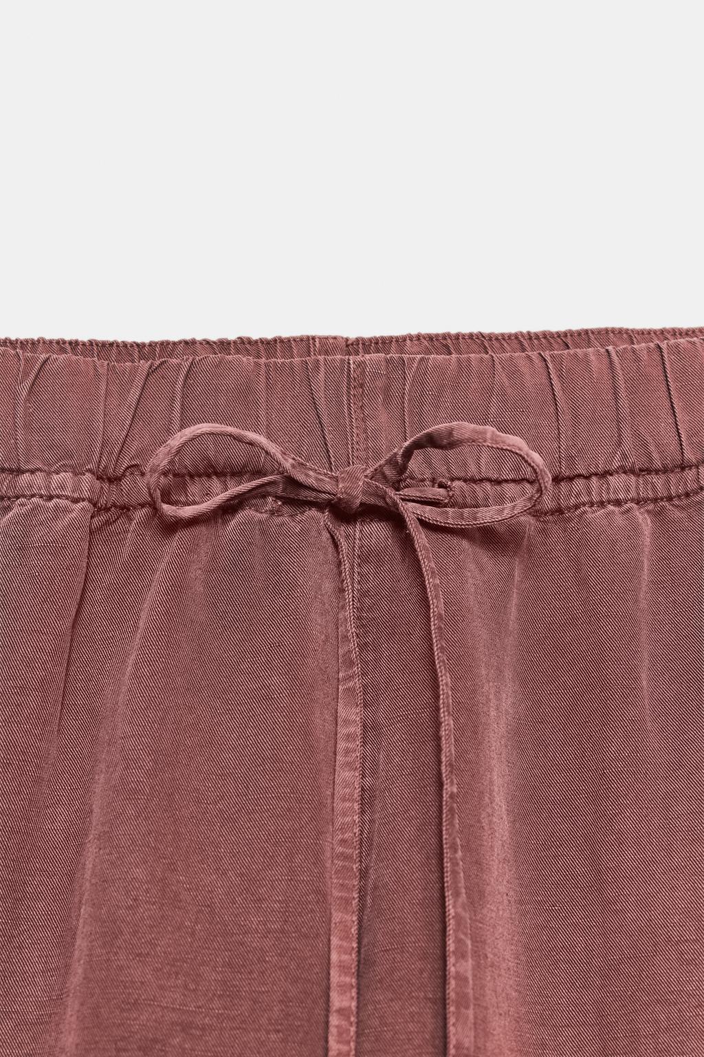 СТРУЯЩИЕСЯ БРЮКИ НА ШНУРКЕ