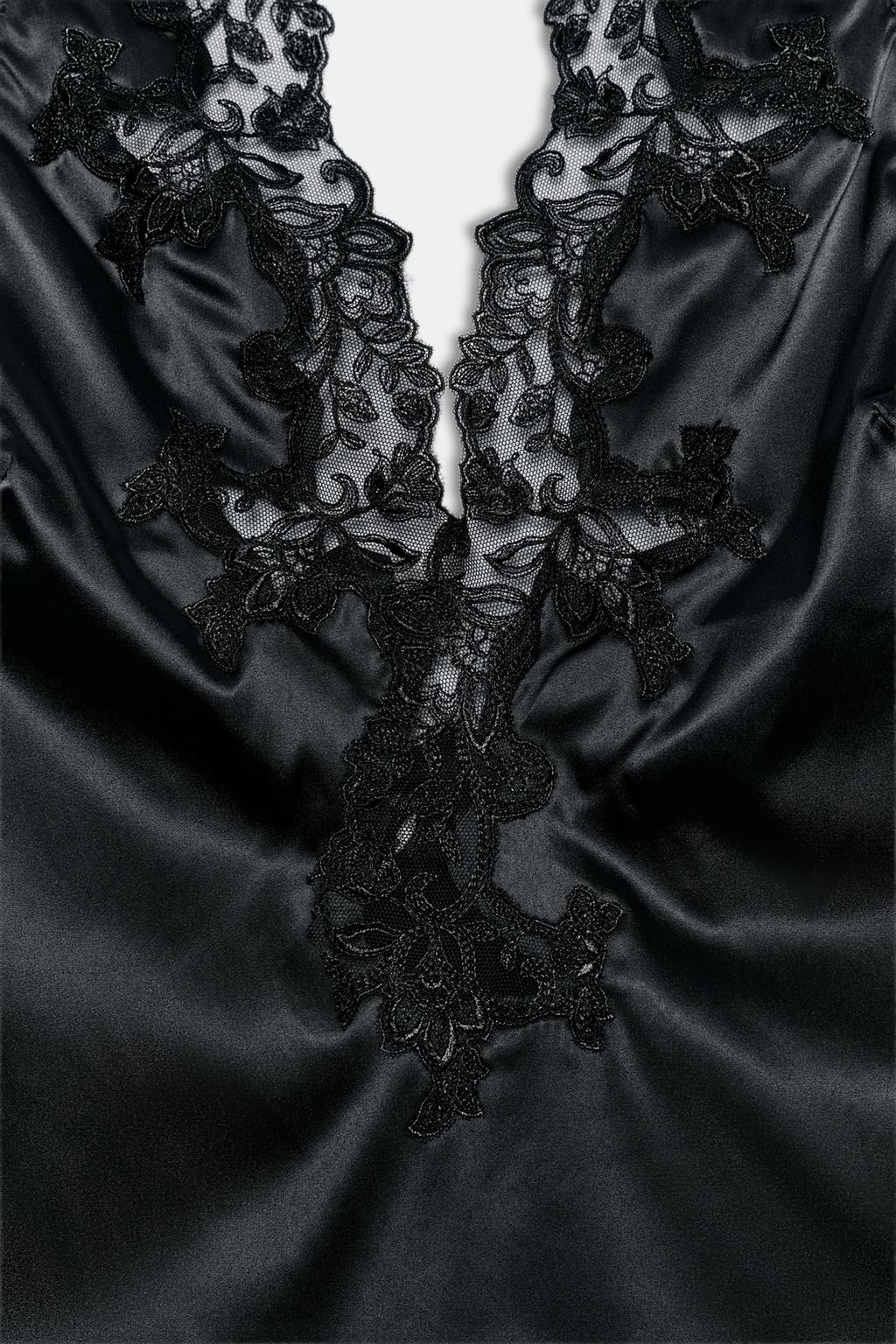 АТЛАСНОЕ БОДИ С ГОРЛОВИНОЙ ХАЛТЕР И КРУЖЕВОМ — ZW COLLECTION