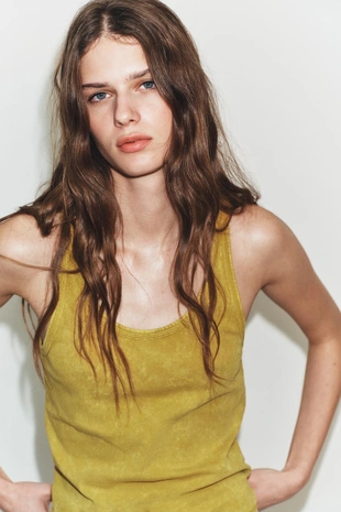 Футболка в стиле рустик на бретелях