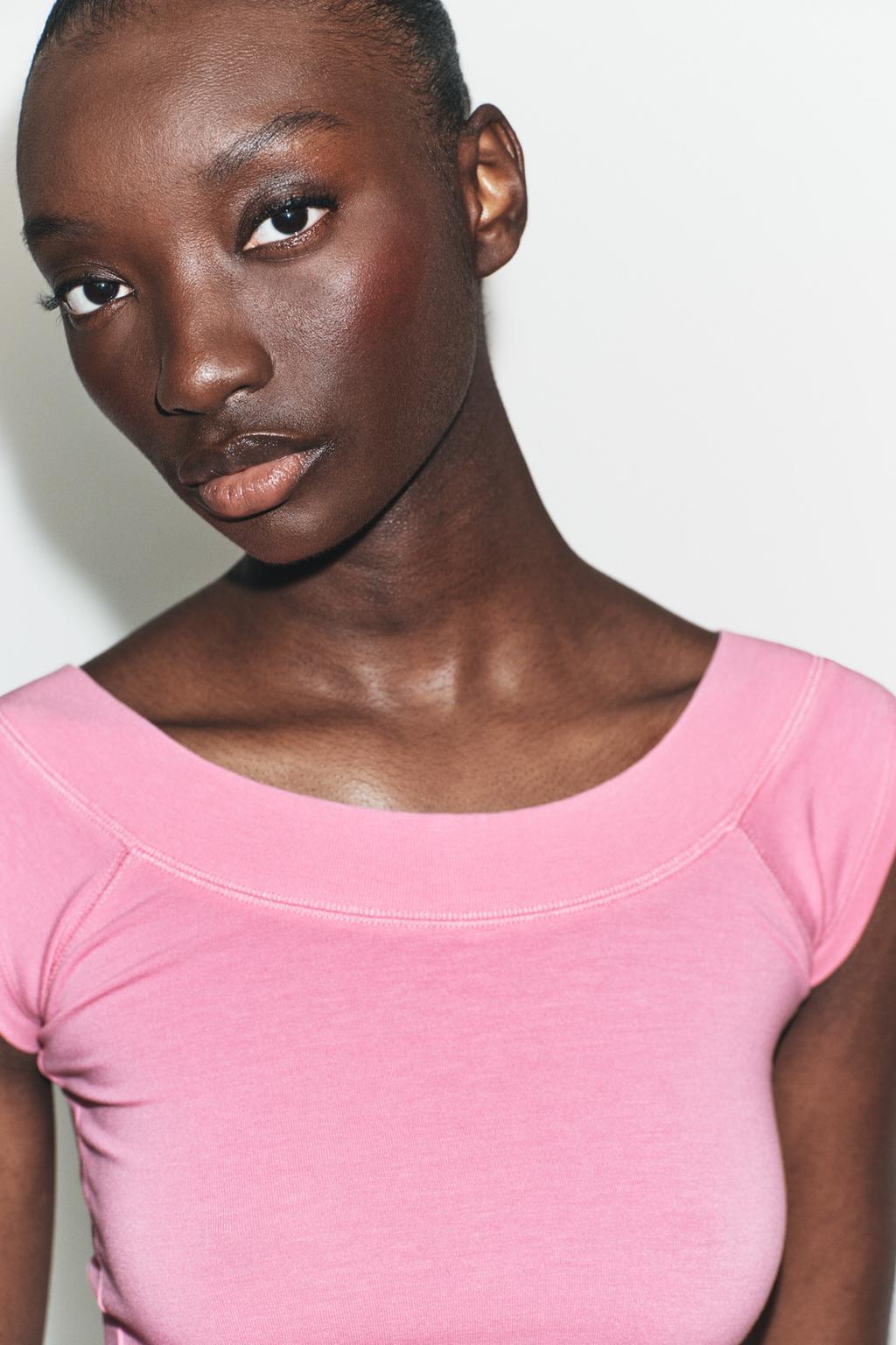 ТОП С ВЫРЕЗОМ «ЛОДОЧКА»