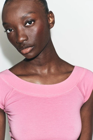 Топ с вырезом «лодочка»