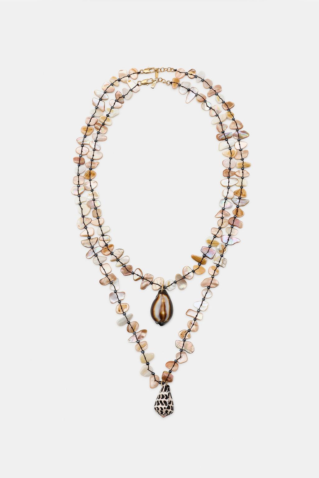 НАБОР ИЗ ДВУХ ОЖЕРЕЛИЙ С РАКОВИНАМИ