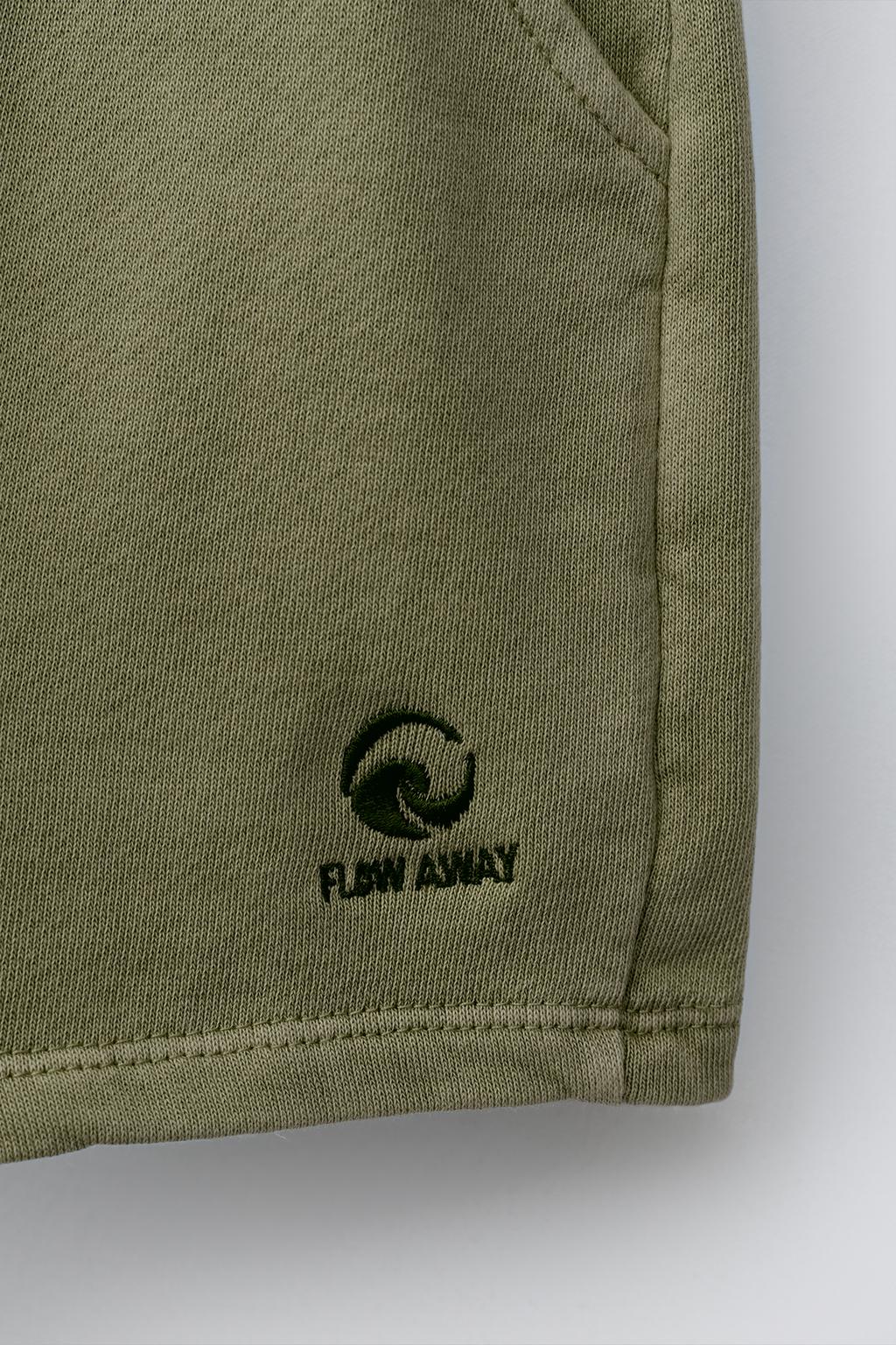 ШОРТЫ ИЗ МЯГКОЙ ТКАНИ С ОКРАШИВАНИЕМ И ВЫШИВКОЙ