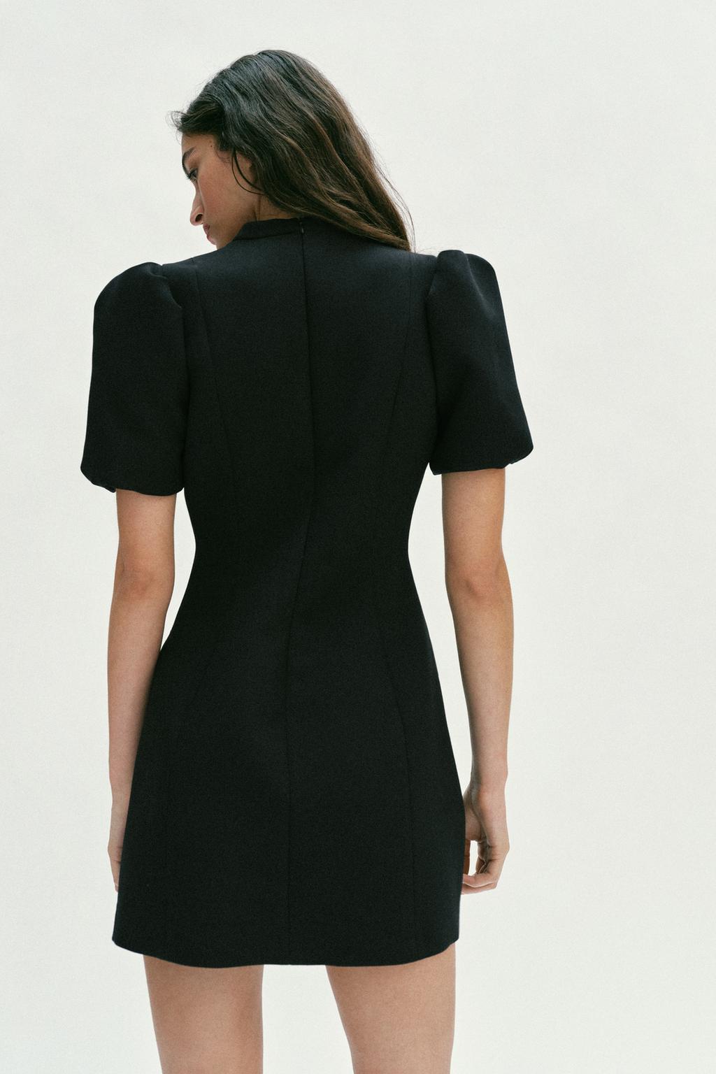 ПЛАТЬЕ С КОРОТКИМИ РУКАВАМИ «ФОНАРИК»