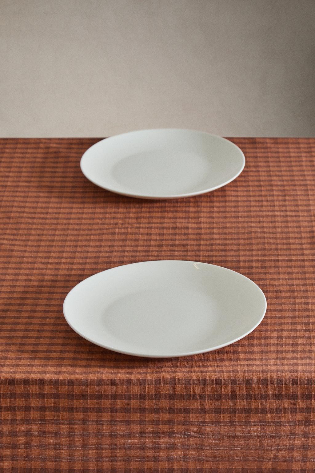 Скатерть в клетку с контрастной строчкой